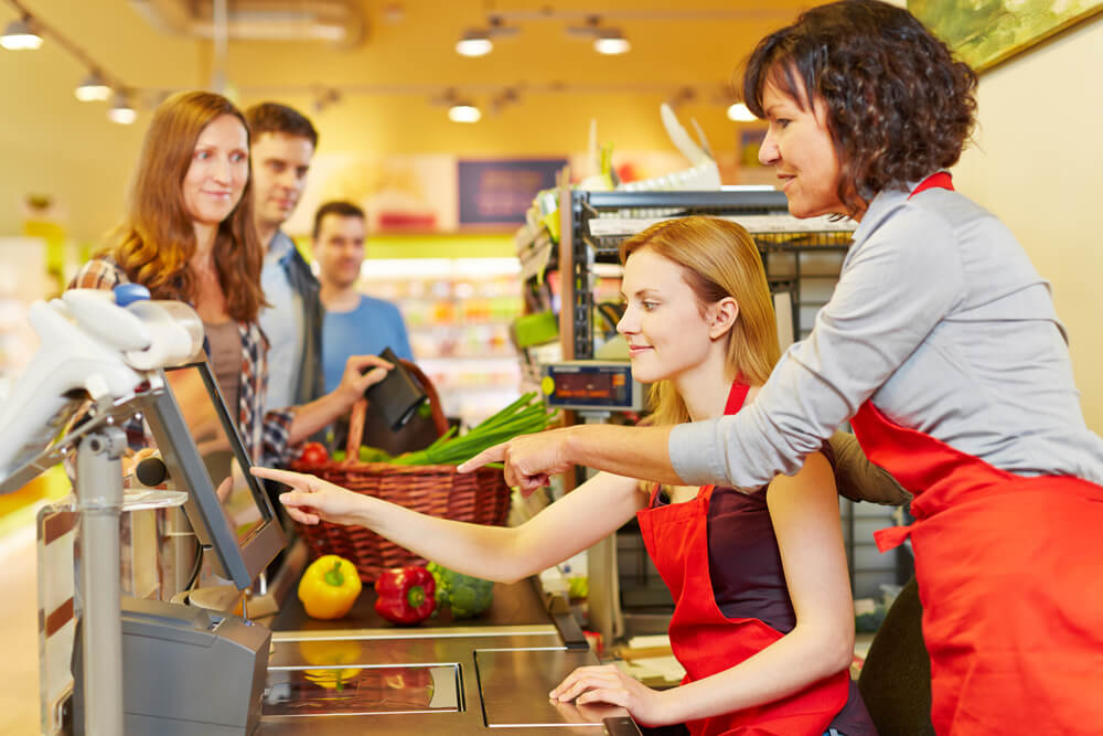 Handling customer in retail management career