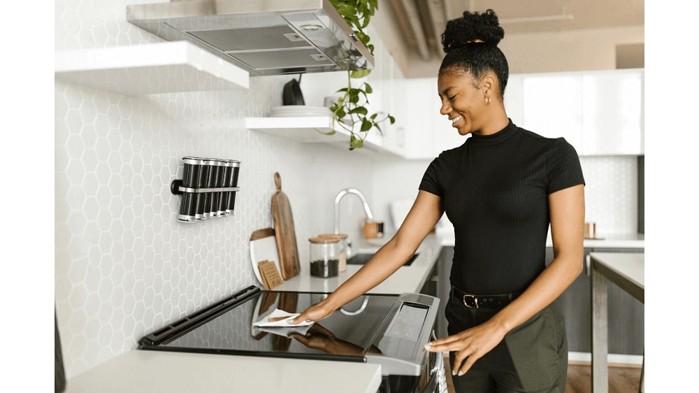 Neat and Clean Kitchen