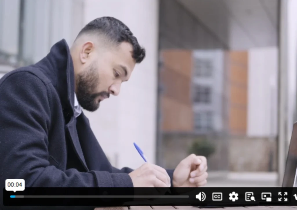 Sneak Peek of CSR & ESG Fundamentals for UK Professionals (In Chinese)
